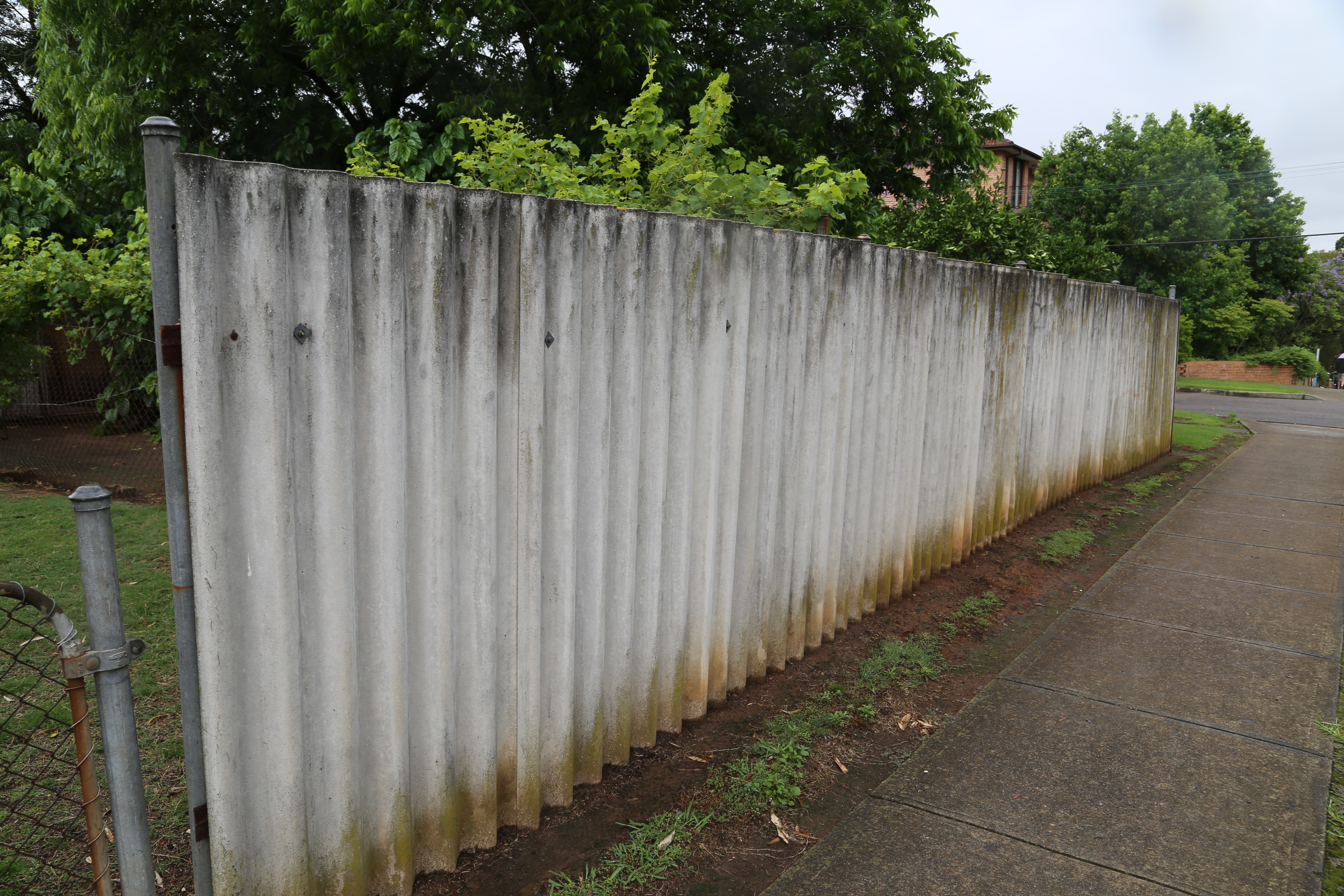 Asbestos Super 6 fence