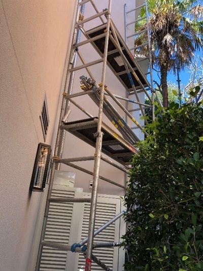 Image of the scaffold structure on the site of the incident.
