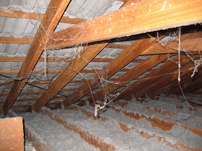 Loose-fill roof insulation