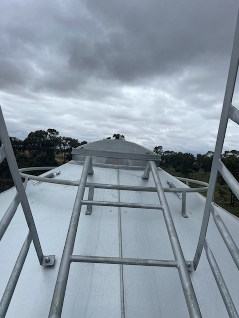 Top of silo and access lid